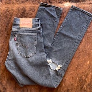 Levi’s 505 Ripped Jeans!